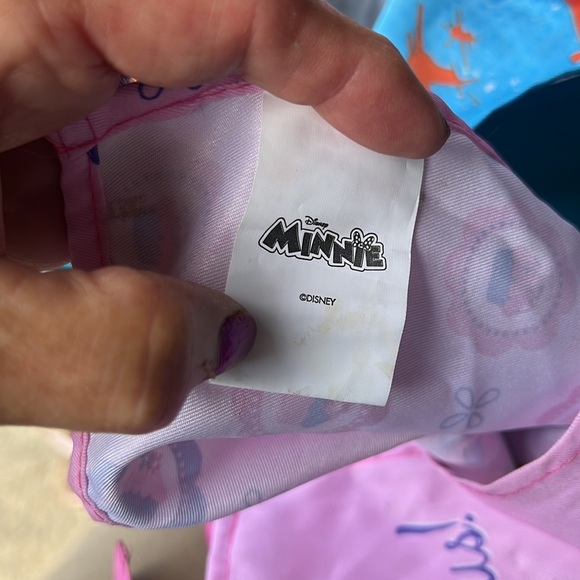 Aprons - Picture 4 of 5